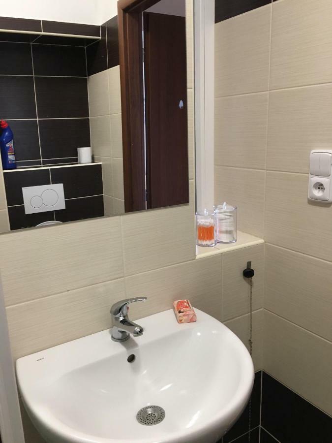 Drzovice Apartment In The Garden מראה חיצוני תמונה
